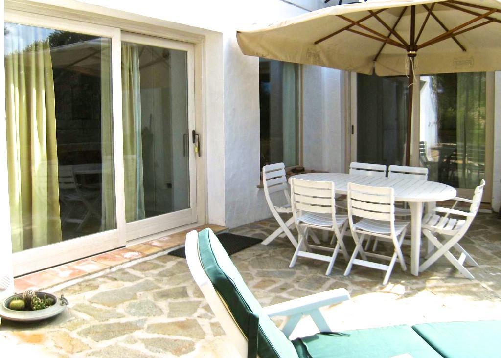 Willa Le Tre Pietre Baja Sardinia Zewnętrze zdjęcie